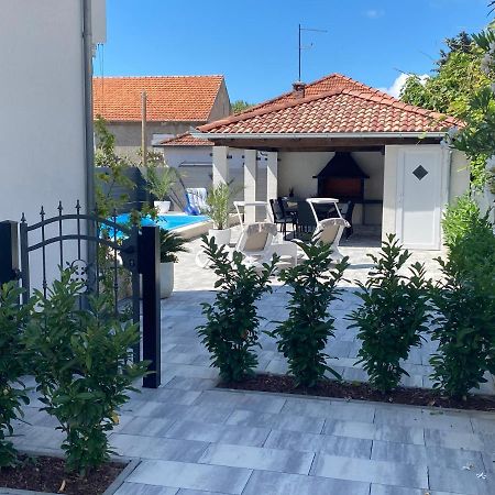Breitling Apartments With Pool Biograd Na Moru Extérieur photo