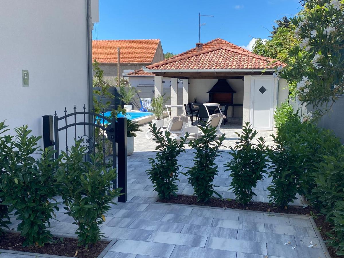 Breitling Apartments With Pool Biograd Na Moru Extérieur photo