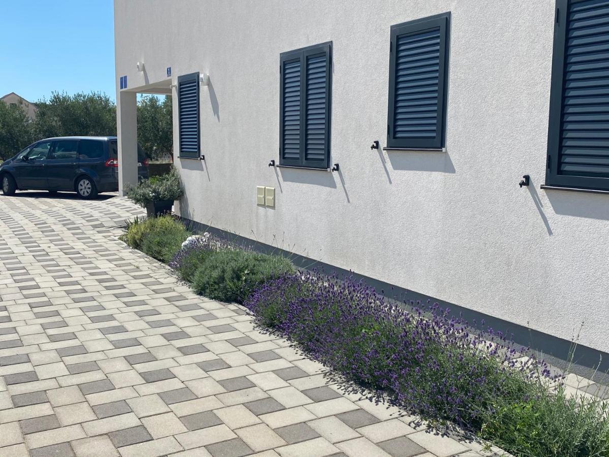 Breitling Apartments With Pool Biograd Na Moru Extérieur photo