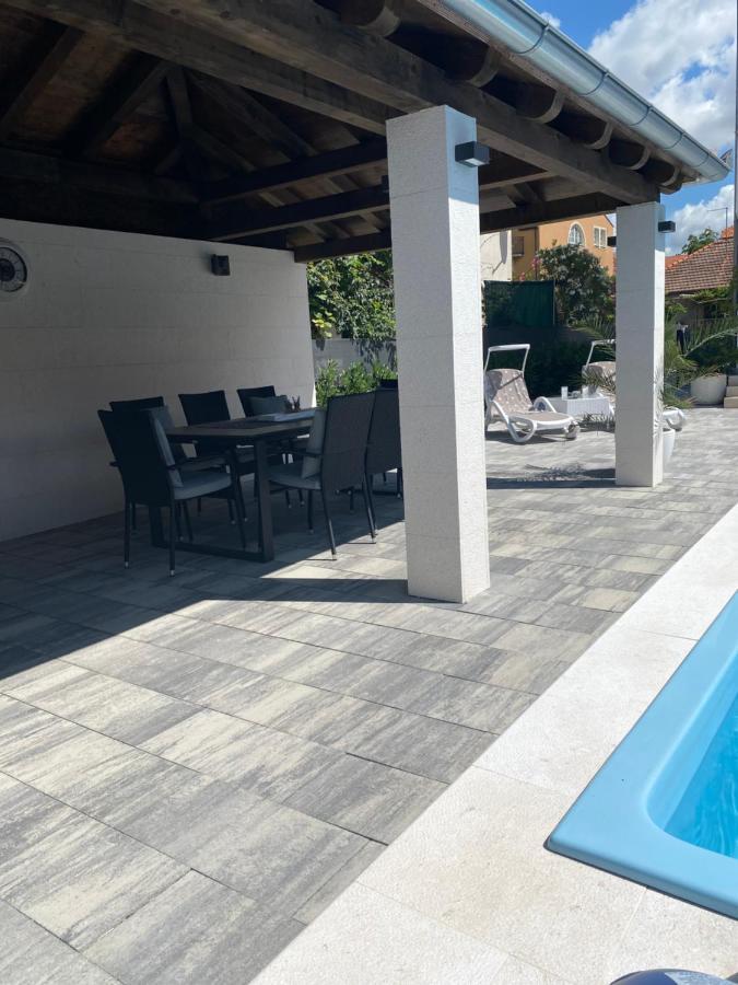 Breitling Apartments With Pool Biograd Na Moru Extérieur photo