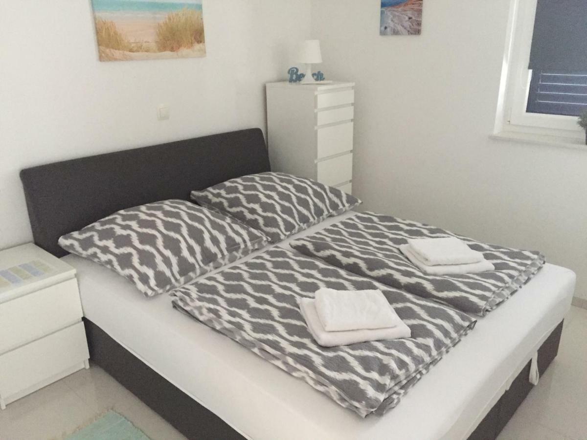 Breitling Apartments With Pool Biograd Na Moru Extérieur photo