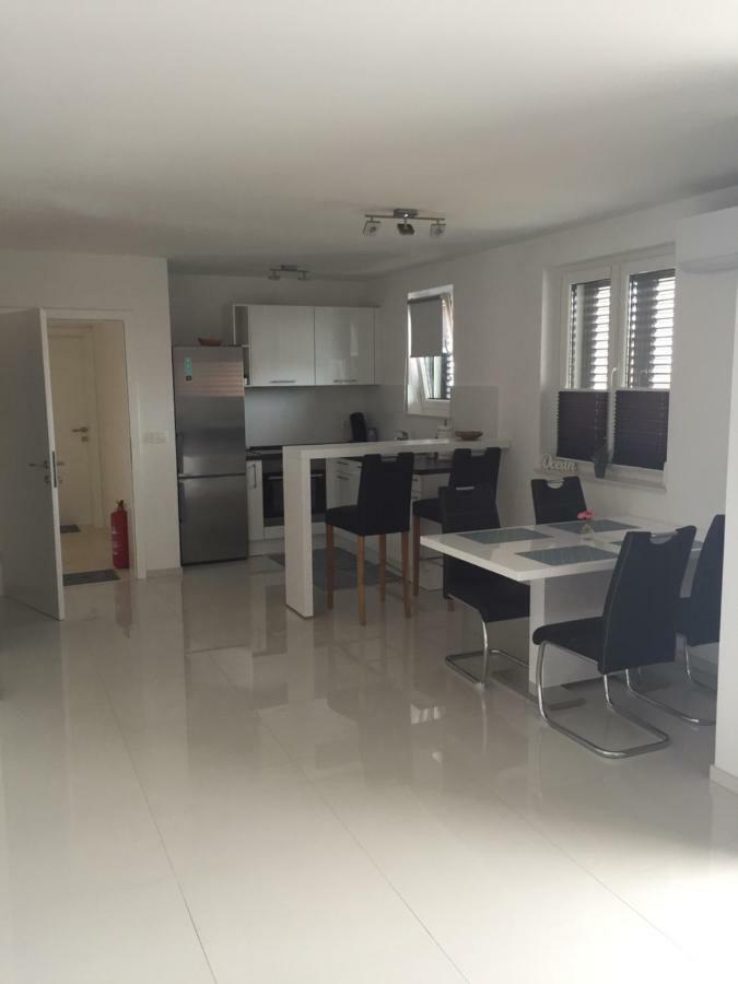 Breitling Apartments With Pool Biograd Na Moru Extérieur photo