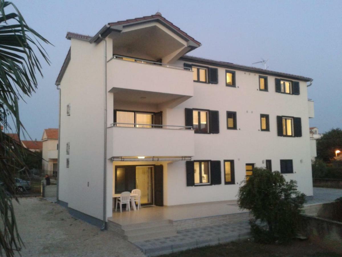 Breitling Apartments With Pool Biograd Na Moru Extérieur photo